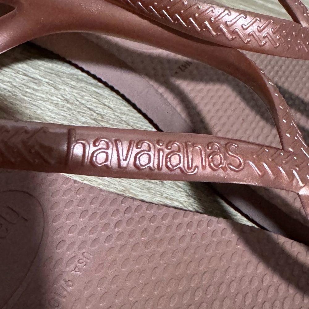 HAVAIANAS Luna flip flops sandals women’s size 9/10 bronze gold ankle strap - Picture 3 of 6